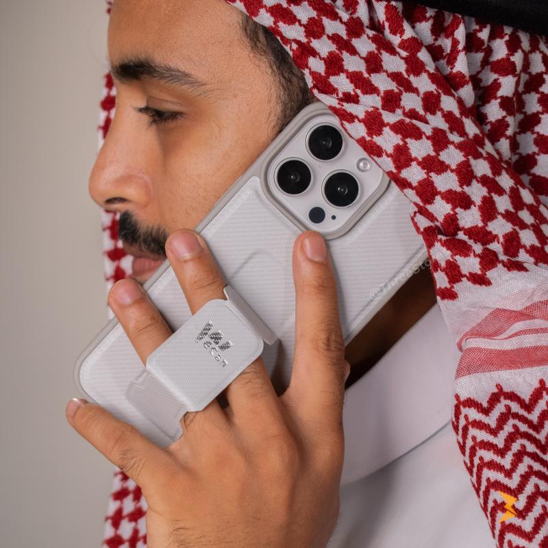 مجموعة(4) الحماية الكاملة لأيفون 15 برو ماكس | كفر + عدسات للكاميرا + سكرين شاشة خصوصية
