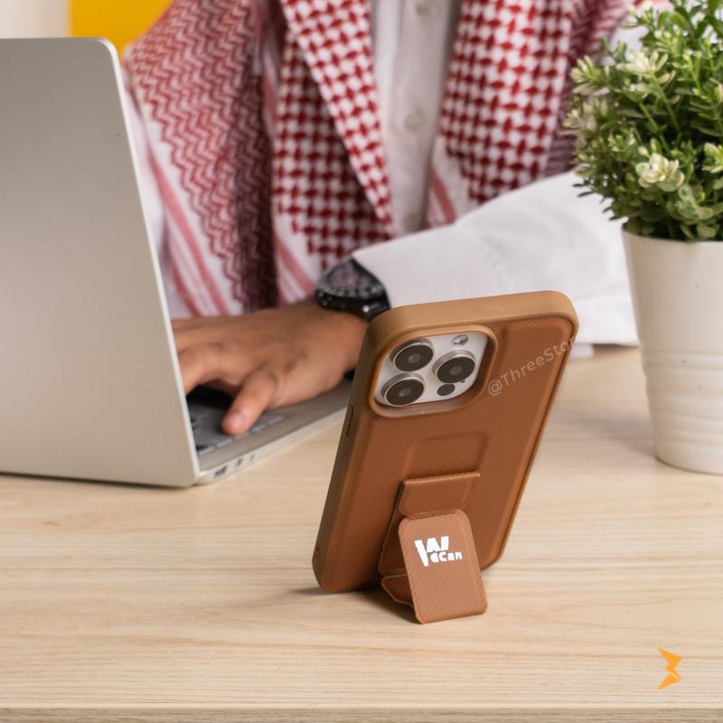 غطاء كربون بمسكة محكمة لأيفون 14 برو ماكس