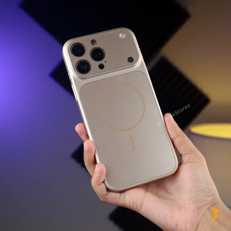 كفر جينكس بحماية للكاميرا لأيفون 13 برو