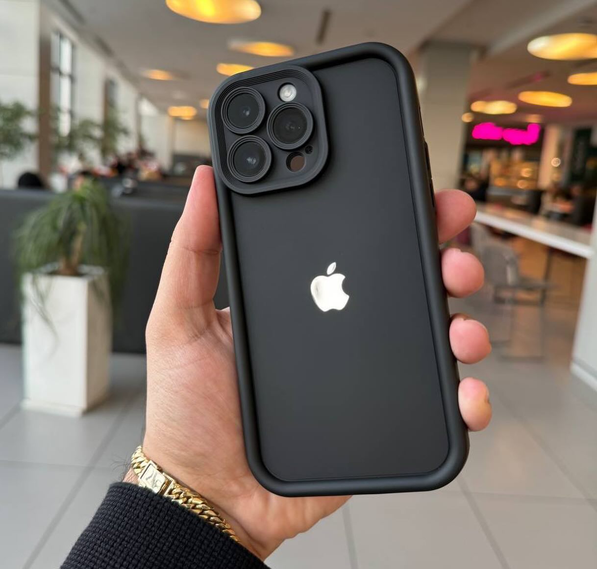 كفر ريفين لأيفون 14 برو ماكس