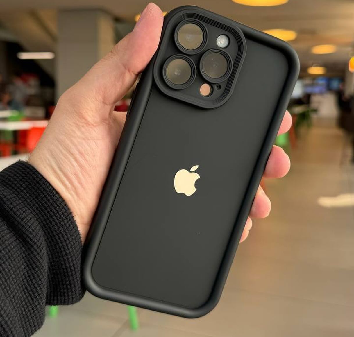 كفر ريفين لأيفون 14 برو ماكس